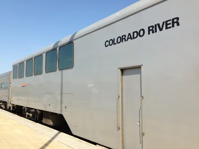 Prague-bound "Knudelexpress" salvaged partially