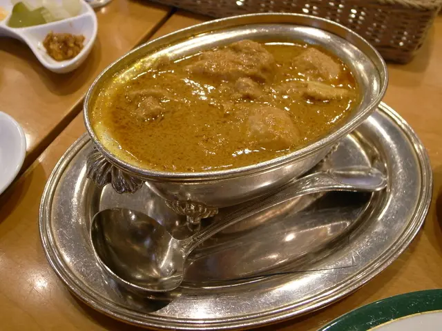 Artistic Sakeware Collection: Valuable Sake Vessels from GIFU and IWATE Regions