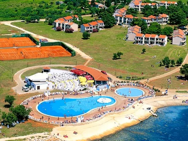 Voyage Around Australia by an Aussie